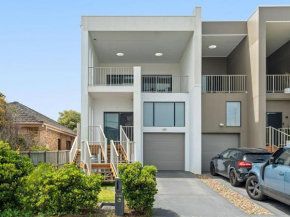 North Entrance Holiday Home Central Coast